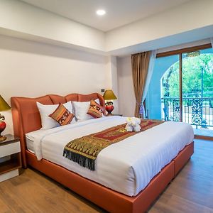 Deluxe Zimmer mit Kingsize-Bett